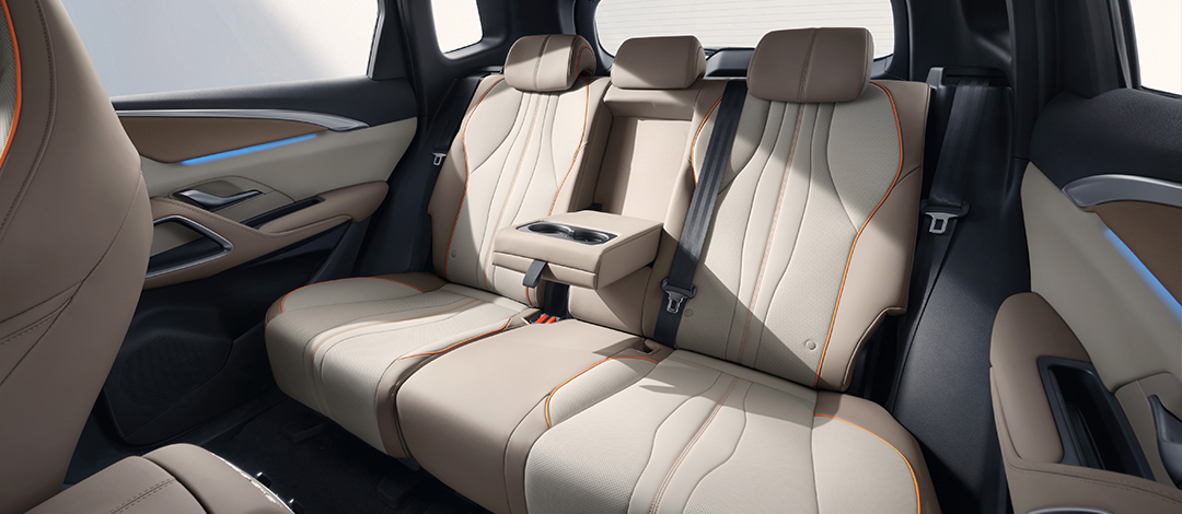 Asientos y acabados interiores superiores BYD SONG PRO