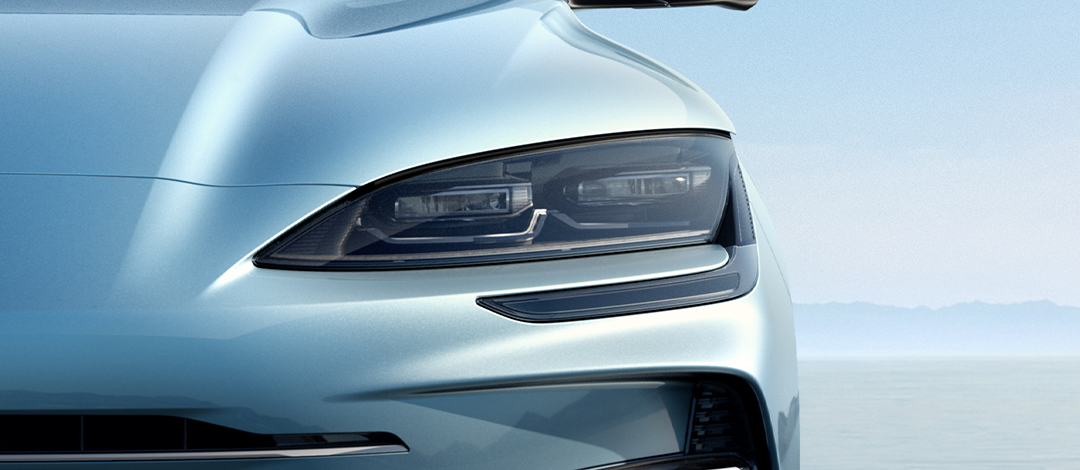 Faros que Brillan como el Sol en Agua BYD SONG PLUS